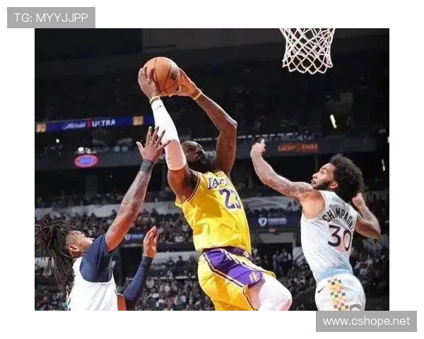 湖人不敌马刺止步杯赛四强外 湖人不敌马刺止步杯赛四强外