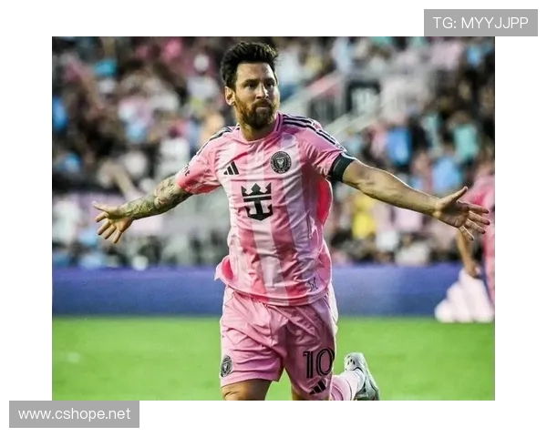 美职联祝贺阿德巴约创纪录 梅西点赞